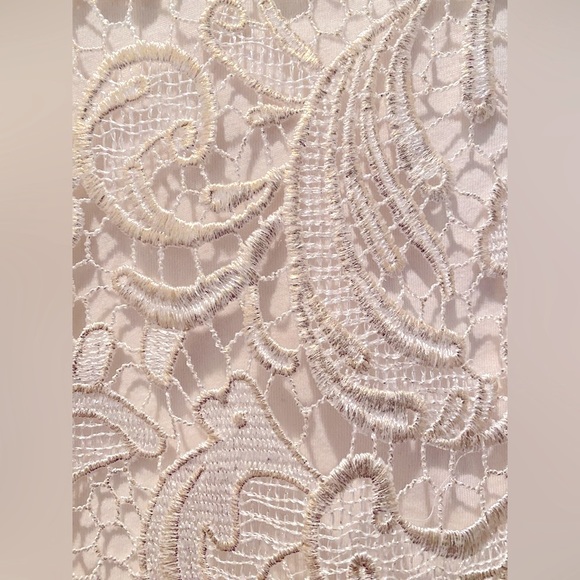 Mango Suit Old White Paisley Floral Embroidered Lace Pencil Skirt Gold Accents - Picture 2 of 4